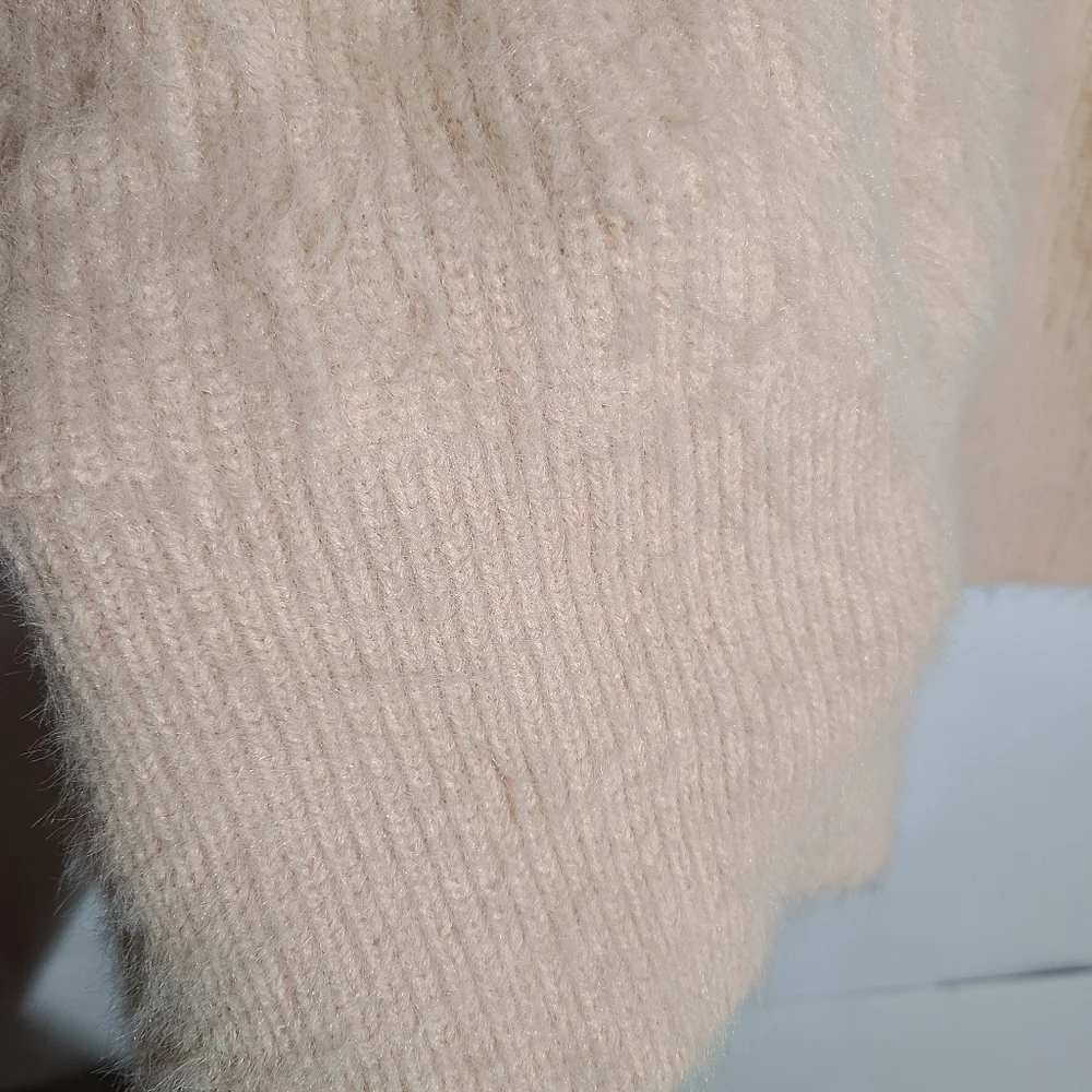 Knitted and knotted cardigan eyelash pocket long cozy sweater - Picture 15 of 16